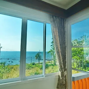 https://the-sea-at-lanta-hotel.koh-lantahotels.net