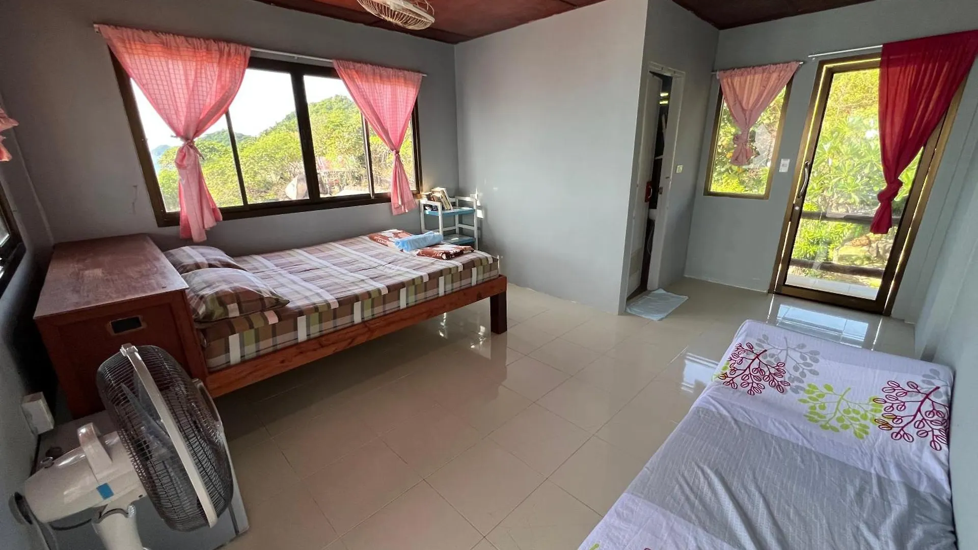 Char Bungalows Ko Tao Thailand