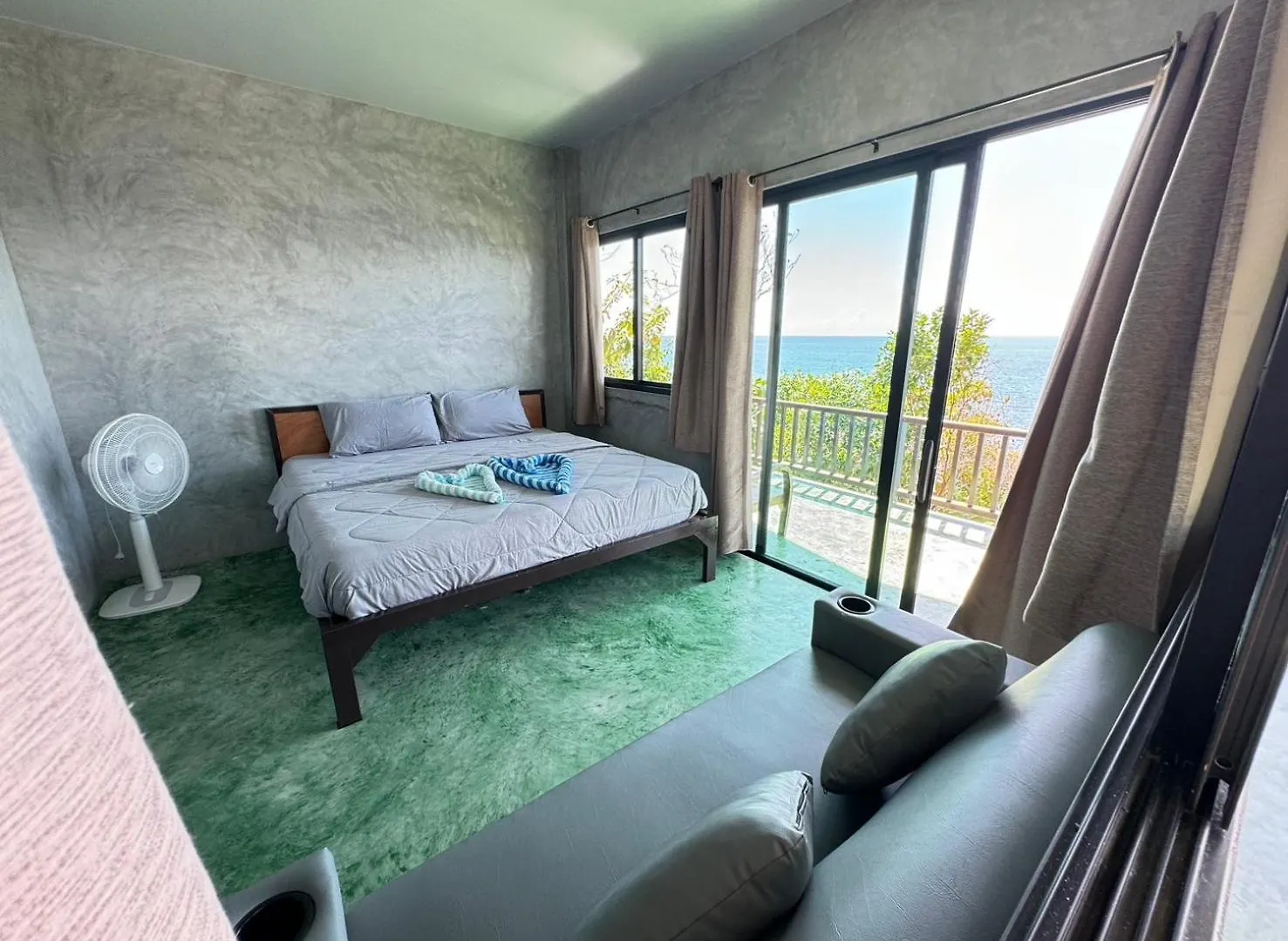 Char Bungalows Ko Tao Thailand